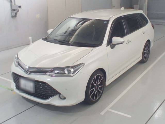 30530 TOYOTA COROLLA FIELDER NZE164G 2015 г. (CAA Chubu)